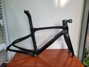 Sườn Pinarello Prince thắng đĩa size 44